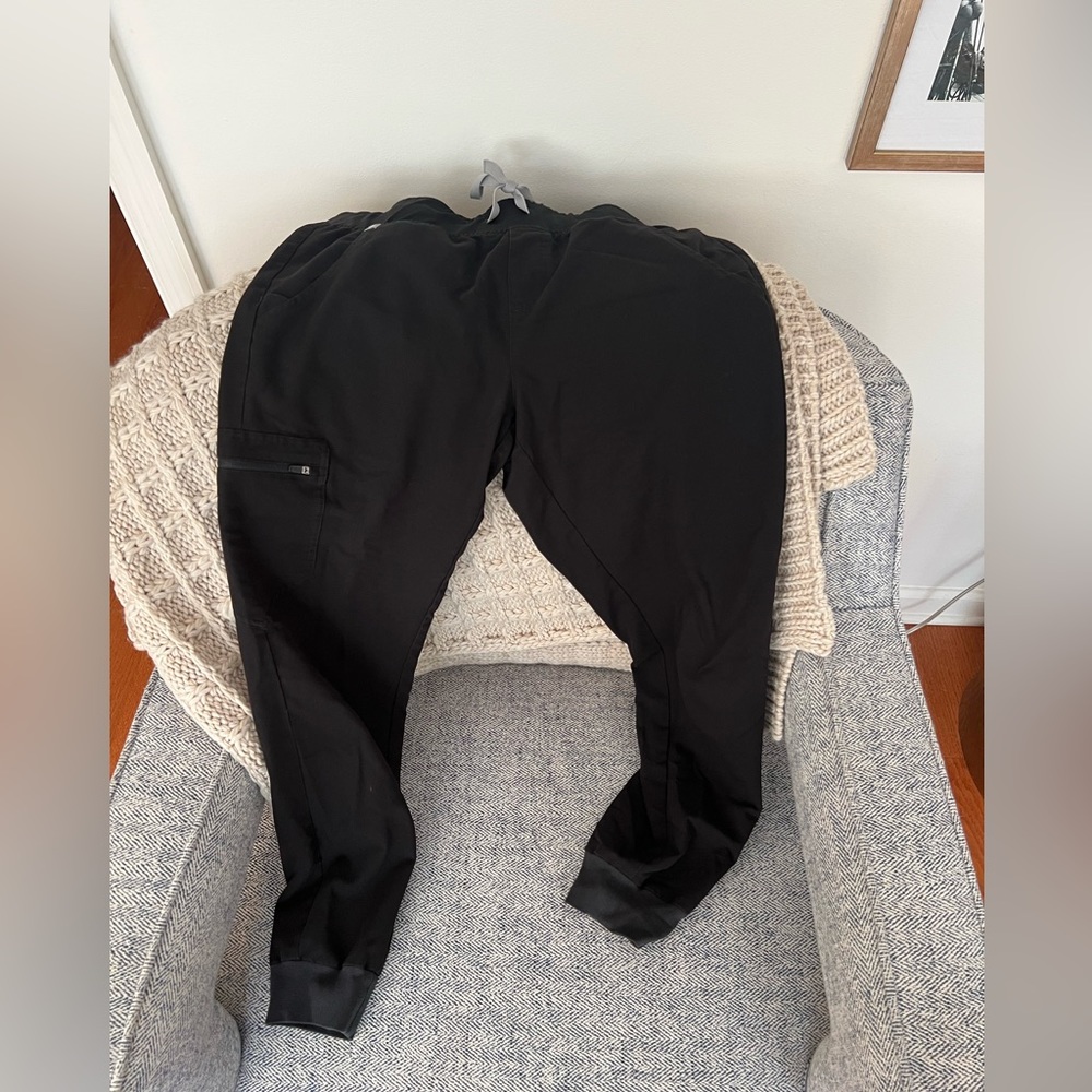 Figs jogger scrub pants